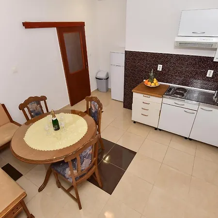 Apartment Gudelj Cvitan *