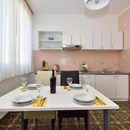 Apartment Gudelj Cvitan *