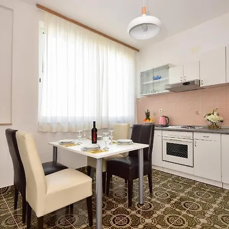 Apartment Gudelj Cvitan *